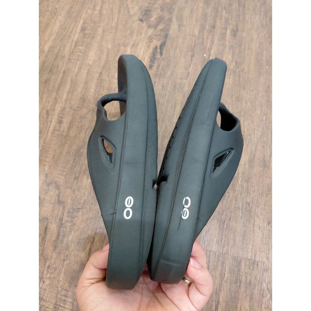 OOFOS OOriginal Recovery Sandals Black Mens 7 Womens Size 9EU Flip Flops Thong